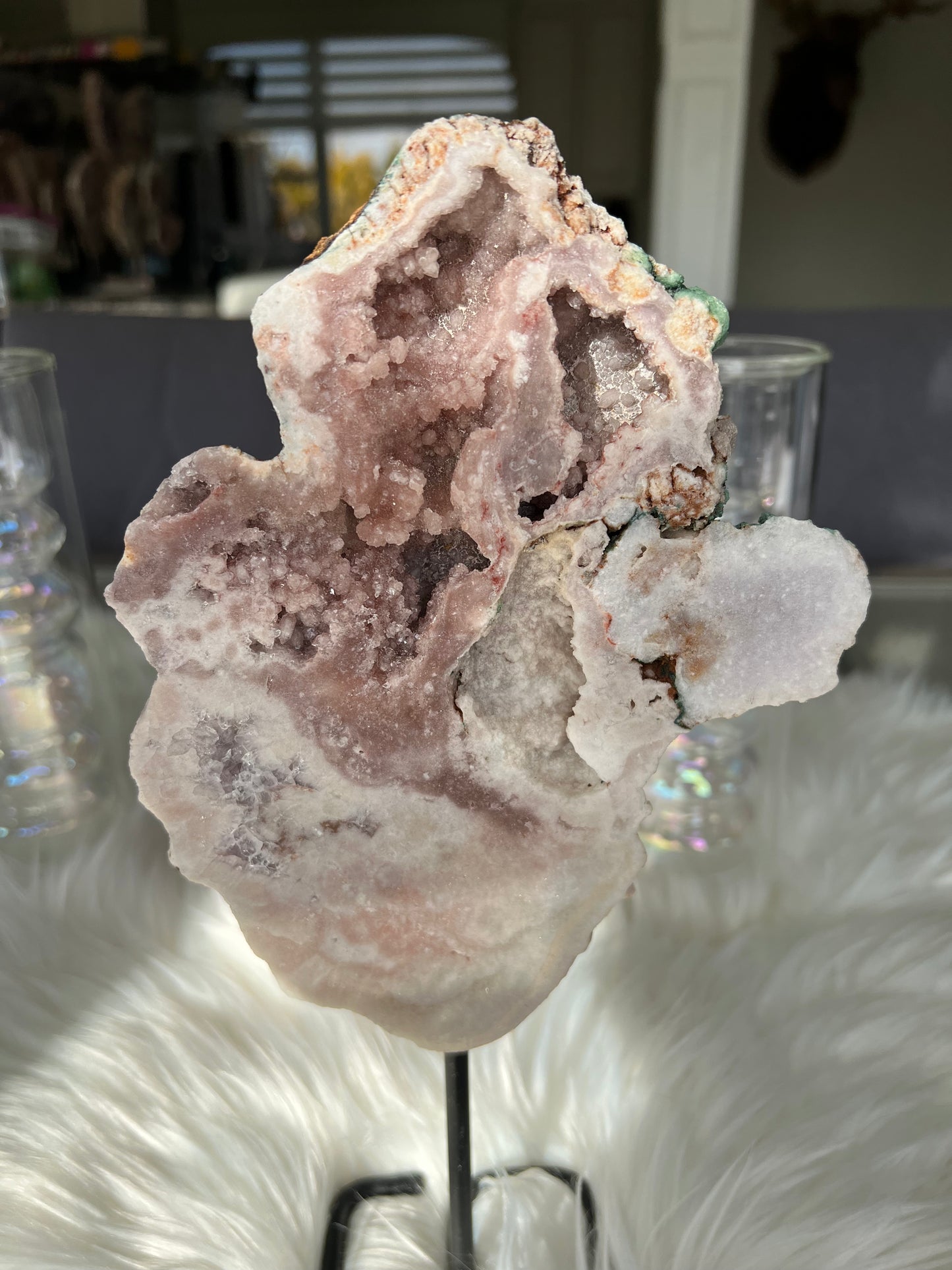 Pink Amethyst slab on stand (M02)