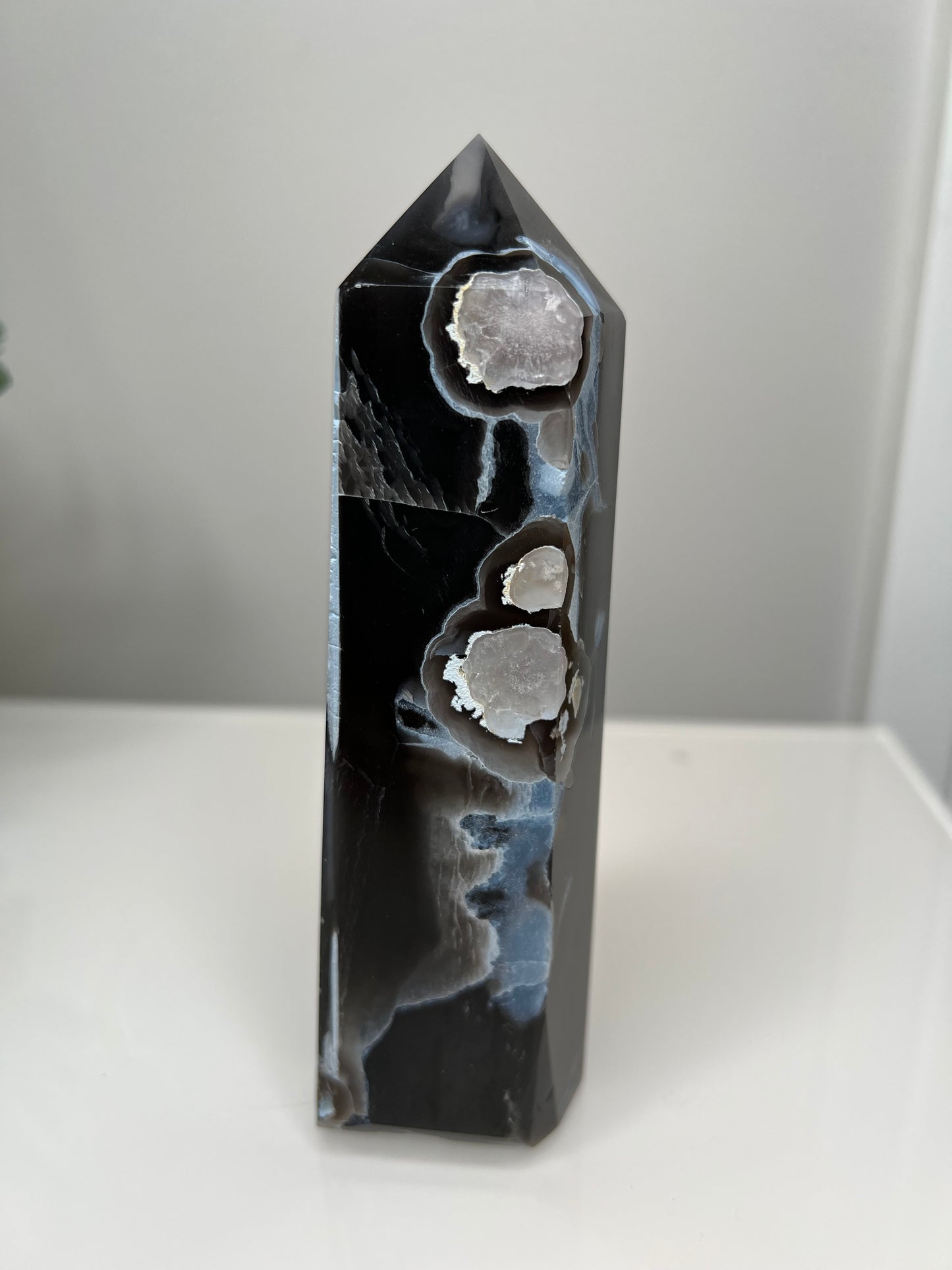 Black Flower Agate Towers