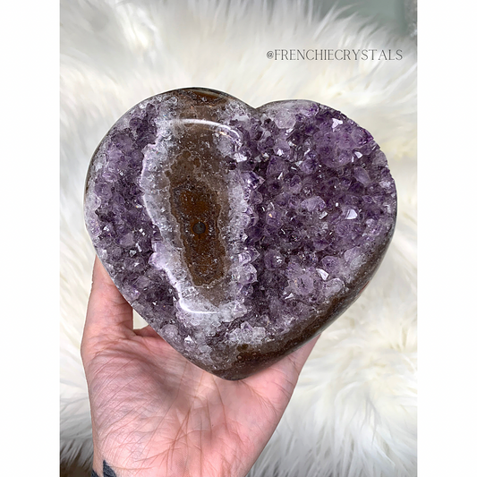 Amethyst Heart with stand