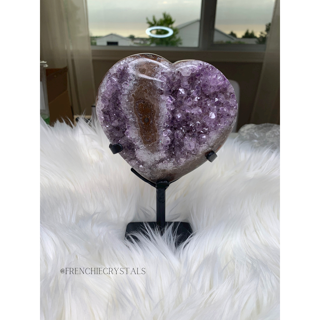 Amethyst Heart with stand